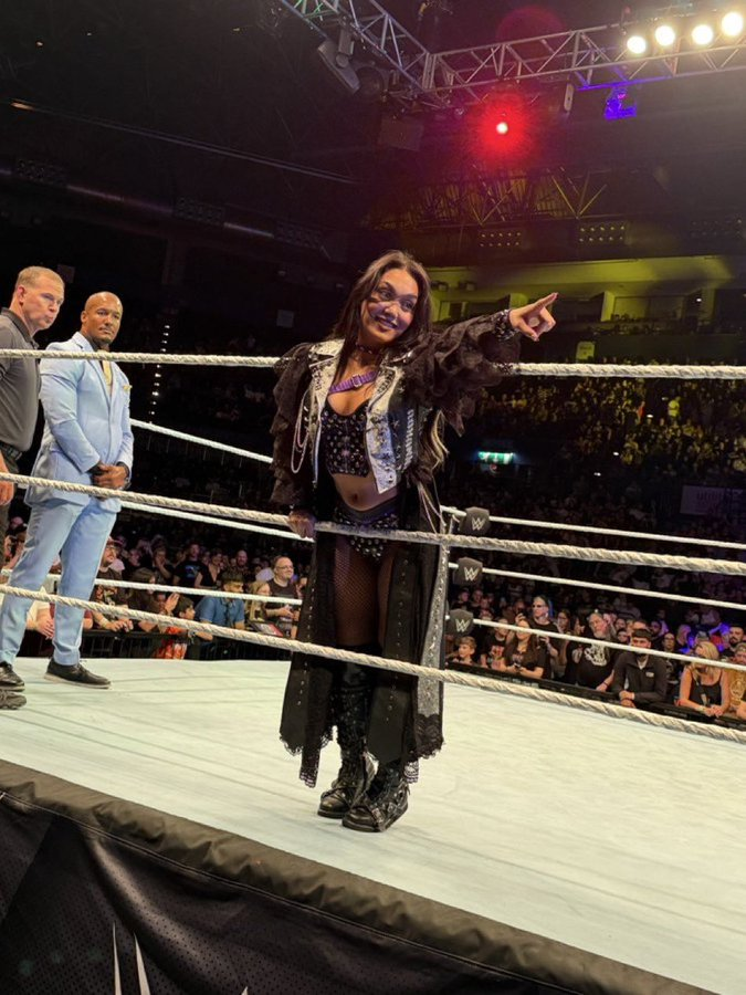 thejudgmentdayy's tweet photo. A photo of our Judgment Day member Roxanne Perez @roxanne_wwe  at WWE Birmingham #thejudgmentday #wwebirmingham https://t.co/Vb3sfddnXV