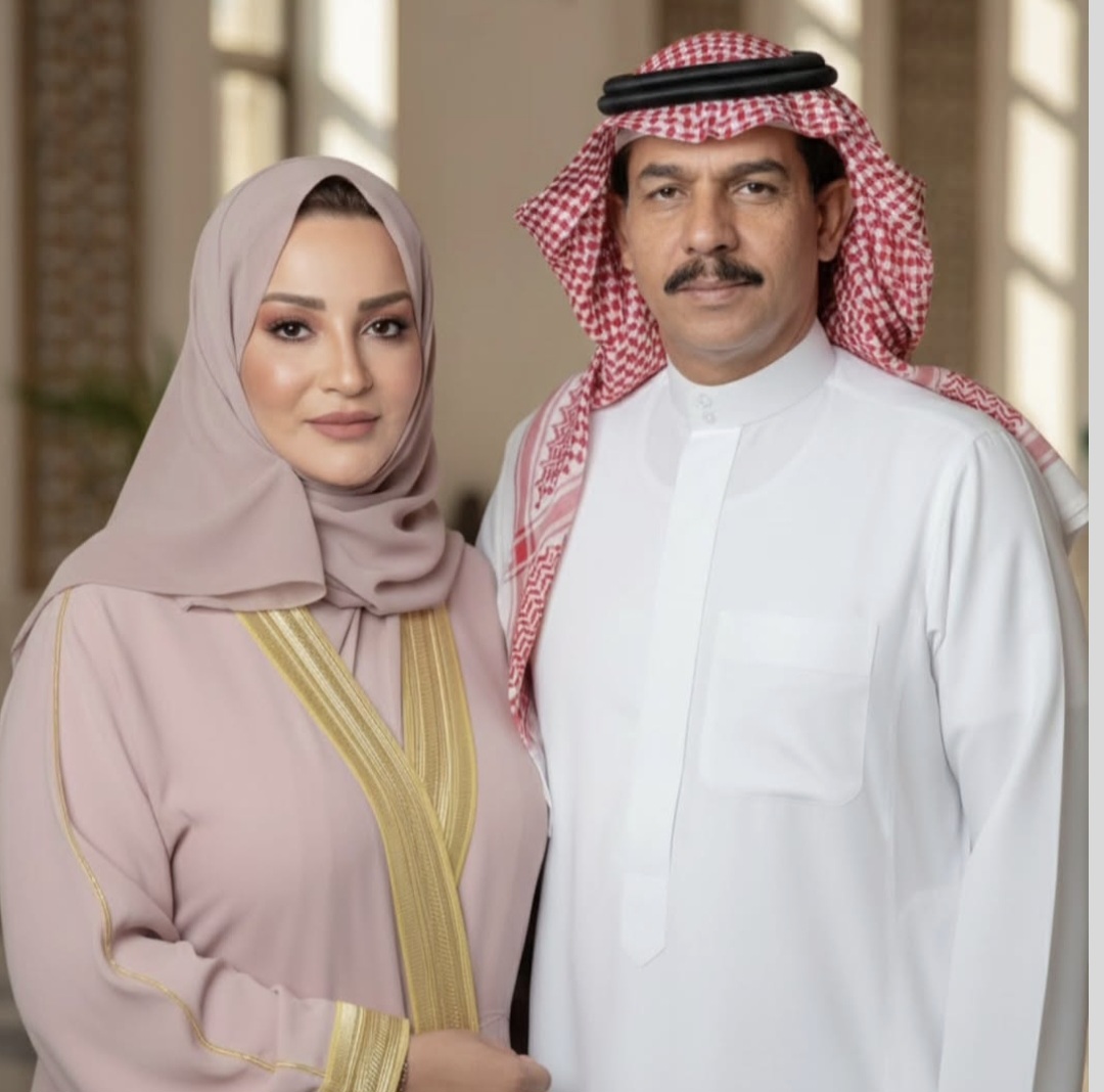 Noraalshaaban's tweet photo. في #يوم_الأب_العالمي تحية لـ "أبي" الغائب الحاضر، رحلتَ عن الدنيا ولكنك لم ترحل مني؛ فما زلتُ أرى ملامحك في قيمي، وأسمع صوتك في قراراتي.
غيابك يا قطعة من قلبي، لم يكن إلا ولادة جديدة لحضورك الفكري؛ فالآباء العظماء يتركون وراءهم إرثاً من النور يصنع بوصلة اتجاهاتنا. https://t.co/eEBJYBzA6X