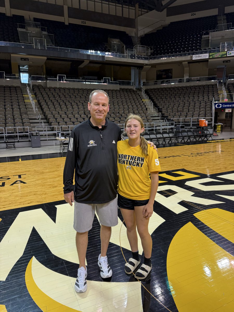 Ava_PG2030's tweet photo. Amazing camp. One of my favorites so far. Can’t wait to go back next year. 
@coachjeffhans 
@CoachMolly_ 
@vjhAlways100 
@IGBRcoverage 
@lwolfert21 https://t.co/t0cyjdAvvV
