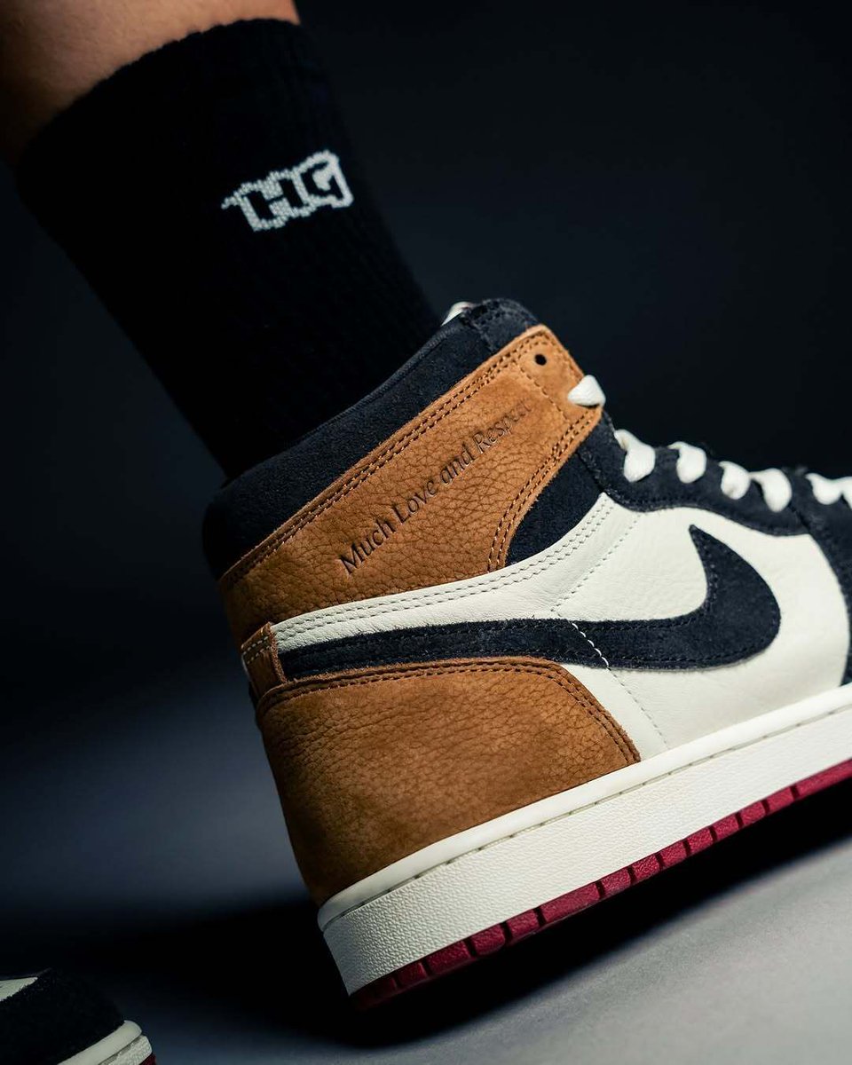 JustFreshKicks's tweet photo. Air Jordan 1 High OG "Love Letter" ☕️

🗓️ July 2nd
💰 $185 https://t.co/jmxY4aSSne
