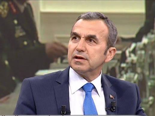 HaberMOD's tweet photo. Emekli Tuğgeneral Naim Babüroğlu: 

“Müsavat Dervişoğlu, ‘Safımız Mustafa Kemal Atatürk’ün ve Türkiye Cumhuriyeti’ni kurduğu iradenin safıdır...’ diyor.

Kuvayı Milliye ruhuyla, geri adım atmadan, Atatürk izinde yol alan Sayın Dervişoğlu saygıyı hak ediyor.” https://t.co/gPowzP8RYu