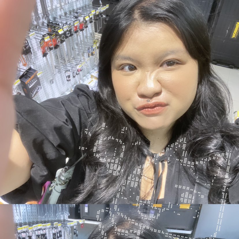 mmutitoo's tweet photo. enak pol jirrrr wes gak pernah alisan walaupun raiQ tiap selfie jadi ketok jurjang (suka2 Qw ❤️) https://t.co/t4rJFV0Usu