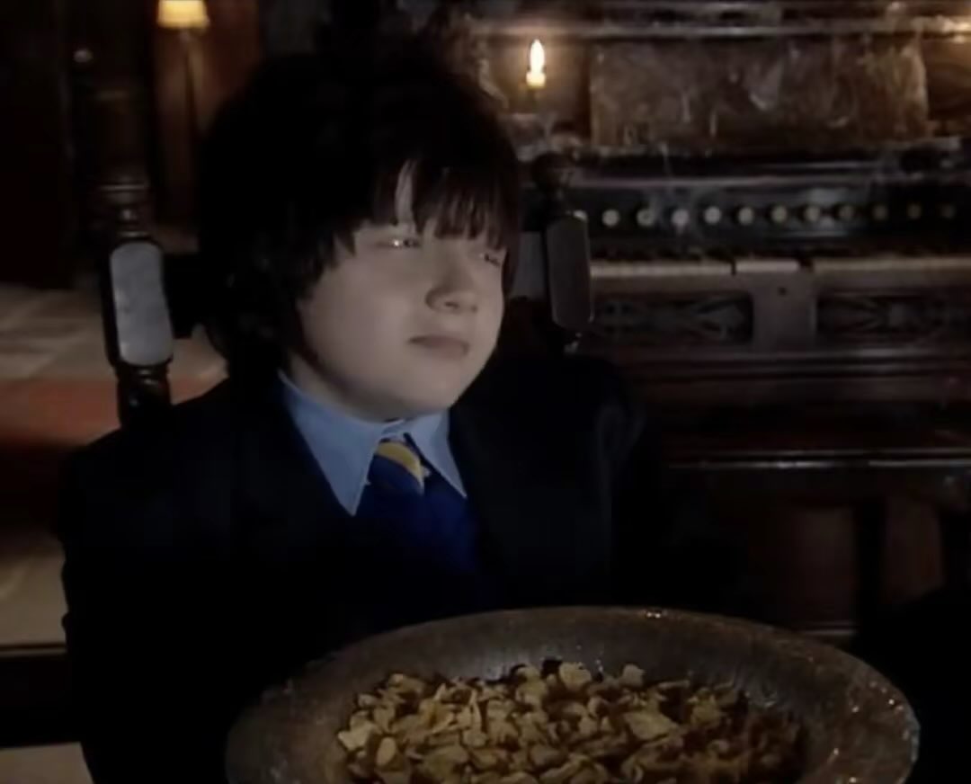 Dylan99328185's tweet photo. Young dracula tv show cbbc /gerran Howell/plays Vladimir dracula 🖥🧛🏻🦇🖤🌹⚰️🥀🏰🩸🍷❤️#youngdracula #vladdracula #gerranhowell #cbbc https://t.co/N0AI6l3Le2