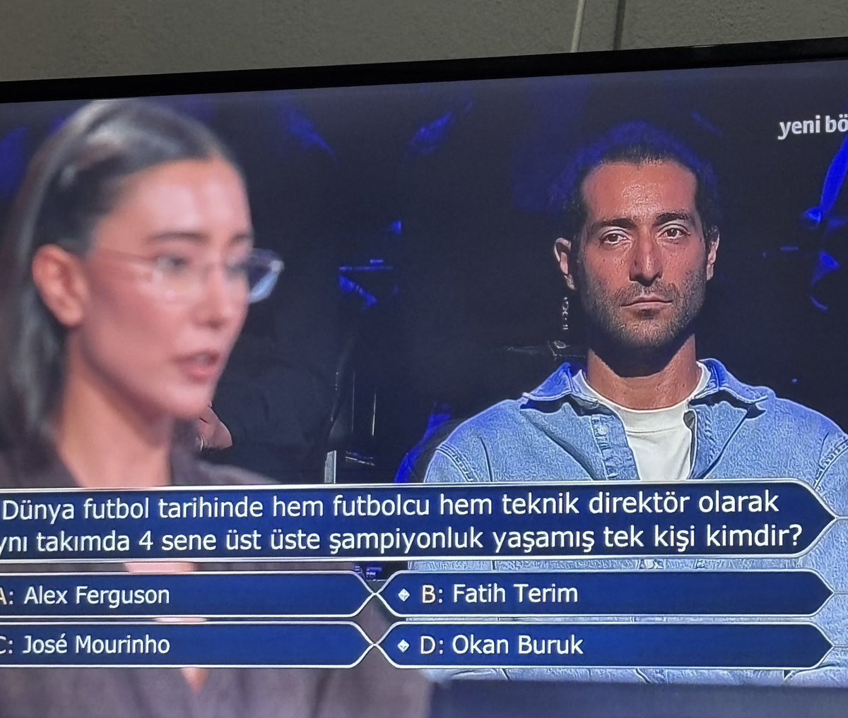 Tuman209's tweet photo. Karı bilemedi çıldırcam. Diyo tanıdığım biri değil. OKAN BURUK https://t.co/g42XbRSztp