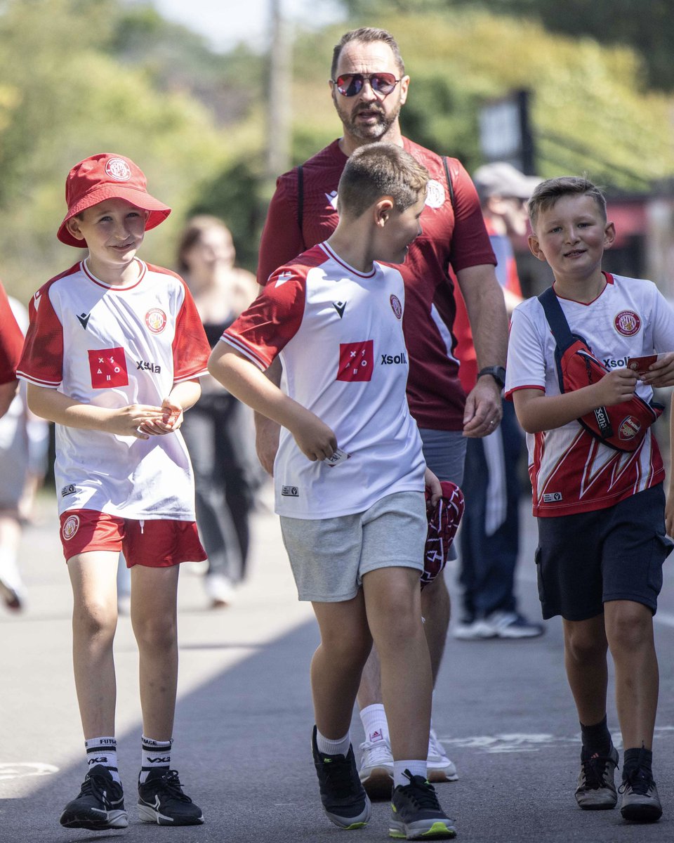 StevenageFC's tweet photo. We hope all Boro’ dads out there have had a special Father’s Day! ❤️ https://t.co/YaR6sbZAsR