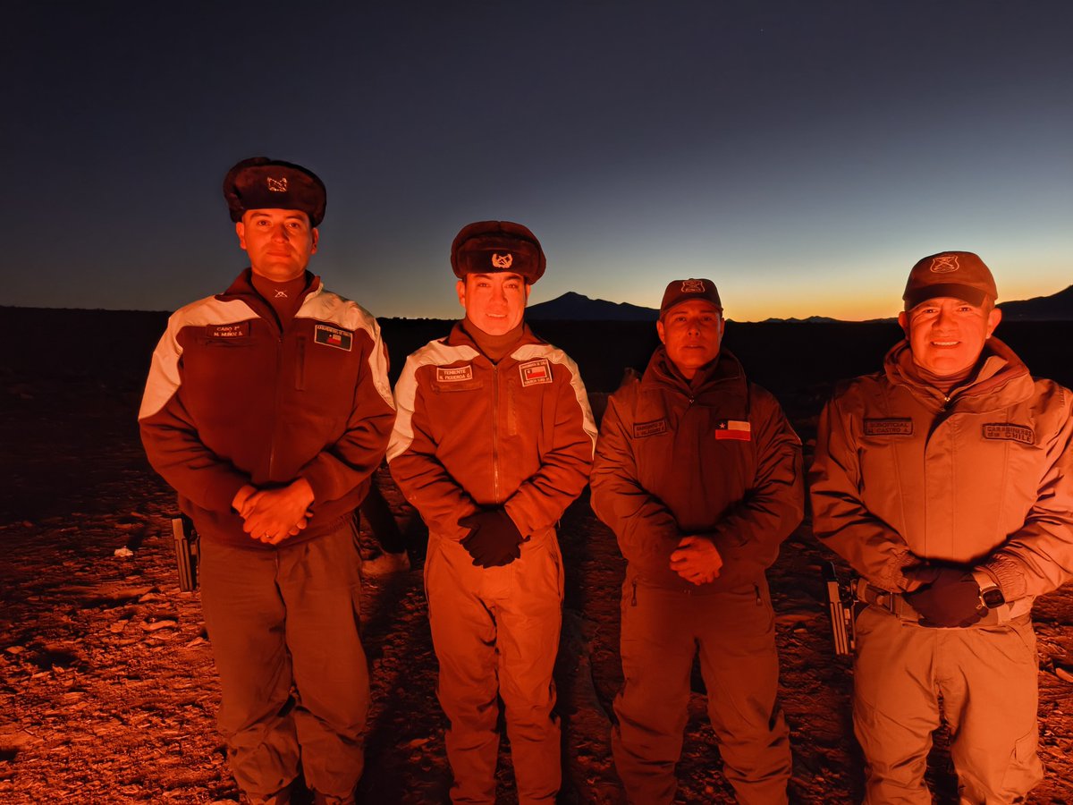 CarabTarapaca's tweet photo. 🤝 #Integración: Carabineros de la Tenencia #Ujina (F) participó junto a la comunidad Aymara Salar de Coposa en la tradicional celebración del #MachaqMara (Año Nuevo Aymara). Una instancia que fortalece los lazos de confianza y el trabajo conjunto con nuestros pueblos originarios https://t.co/L4dCG7oAh3