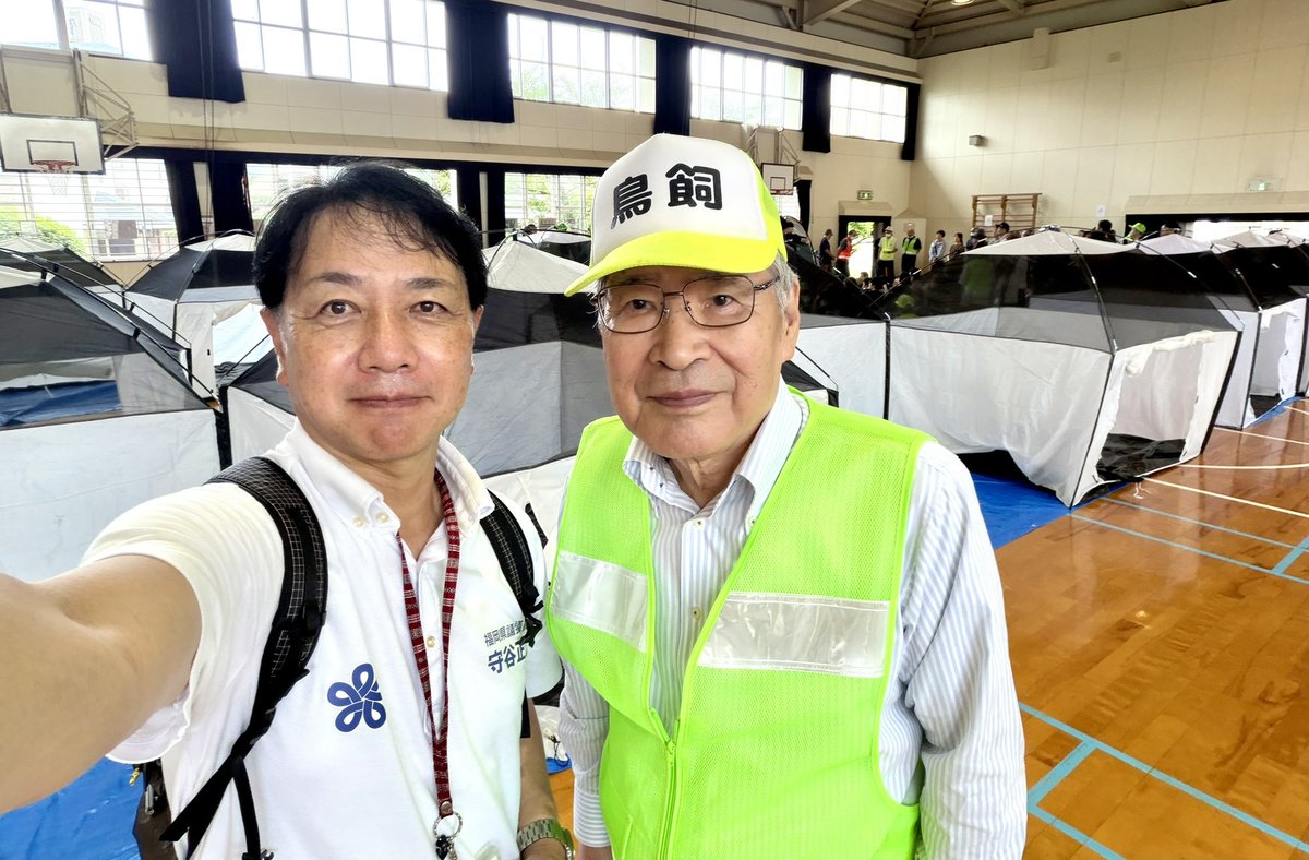 masatomoriya's tweet photo. 「鳥飼校区防災訓練」に参加しました
たくさんの地元の方々が鳥飼小学校に集まりました。
　「備えあれば憂いなし」、これから出水期となり、危険が増してきます。日頃からの心がけが大切です！ご参加の皆さんお疲れ様でした♪

#城南区　#鳥飼校区防災訓練 https://t.co/uW9po8SGZK