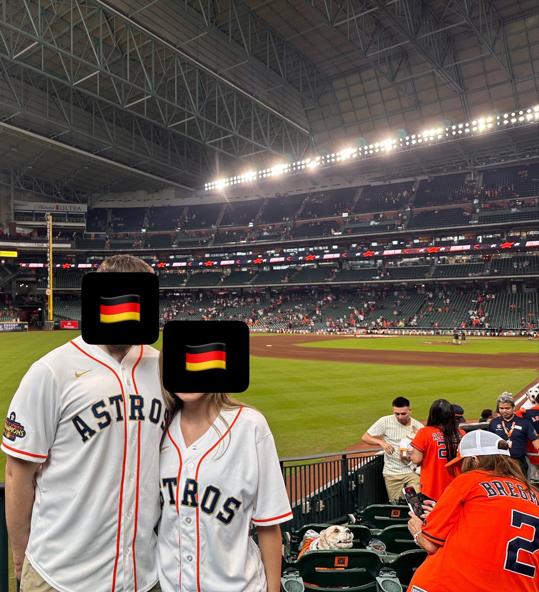 YordanForHOF44's tweet photo. We do not have this in Germany, but thank you to the Houston Astros baseball team!! Wow! Thank you again, and we love Texas! ⚾ https://t.co/z3kj0JTj6C