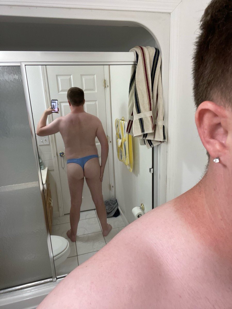 abdlsub85's tweet photo. Does this make me look like a bottom? https://t.co/QzSWBEn01u