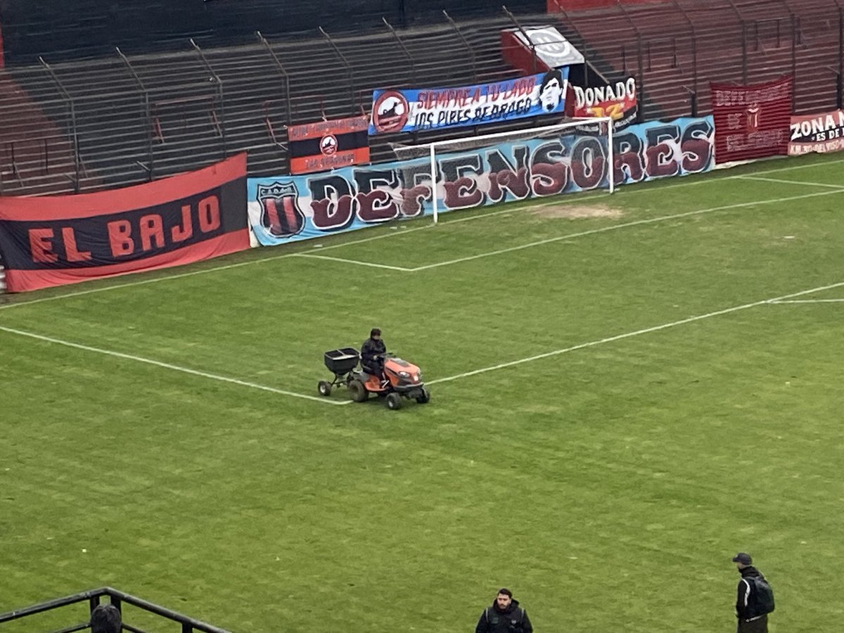 NorchiAlbo's tweet photo. Calone, el tractor de Floresta. https://t.co/UkwByvEiUH