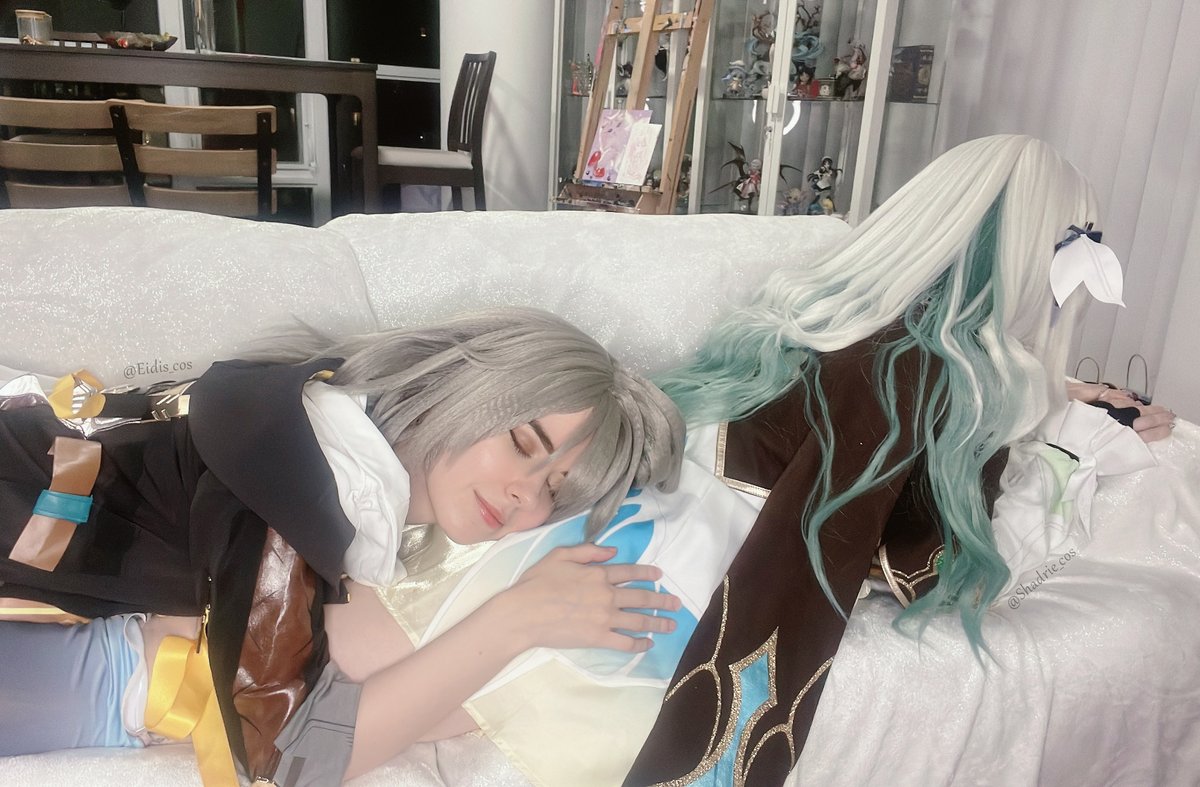 Eidis_cos's tweet photo. Day 7 - Free day 💤
Stelle chilling after taking all the #StelleFlyWeek pics https://t.co/tlkeqM8jet
