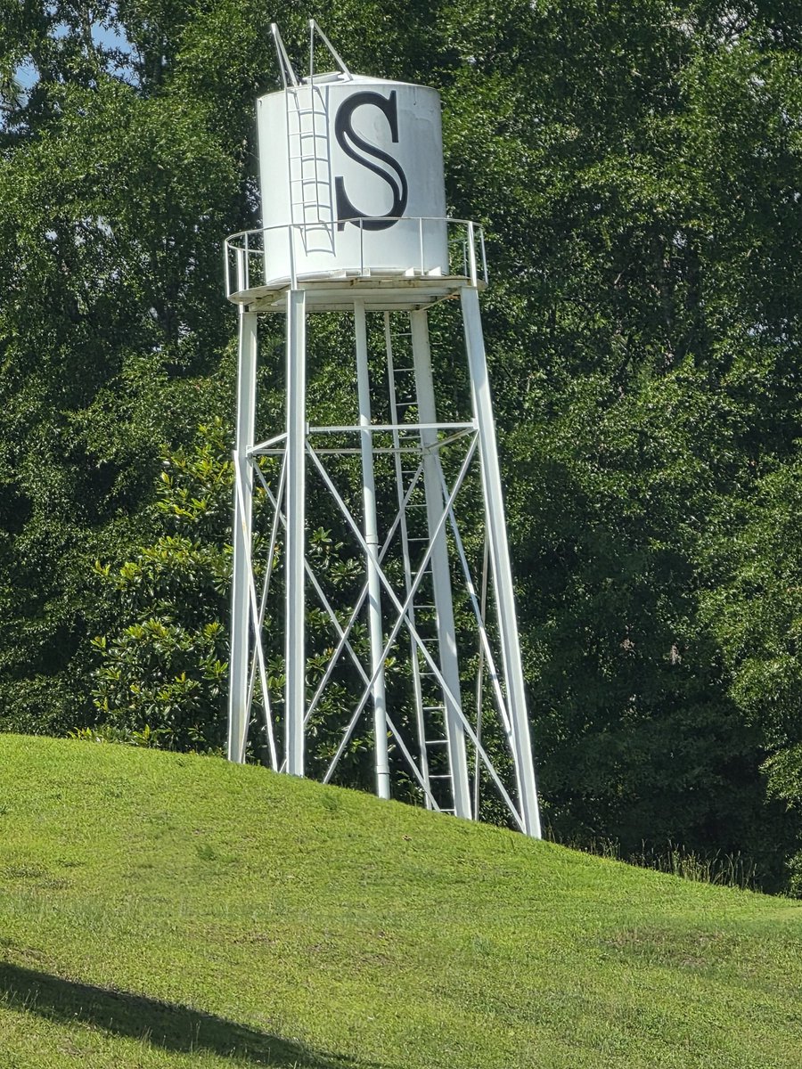 BoettcherSam's tweet photo. When you travel from Wisconsin to Charlotte for a Chris Stapleton concert and then realize that @solinagolfclub is only a quick 90 min drive....sadly there wasn't any @bryanbrosgolf merch. But still got a few hats and glove. @wesleybryangolf Happy Fathers Day all! https://t.co/TfqXulc3LE