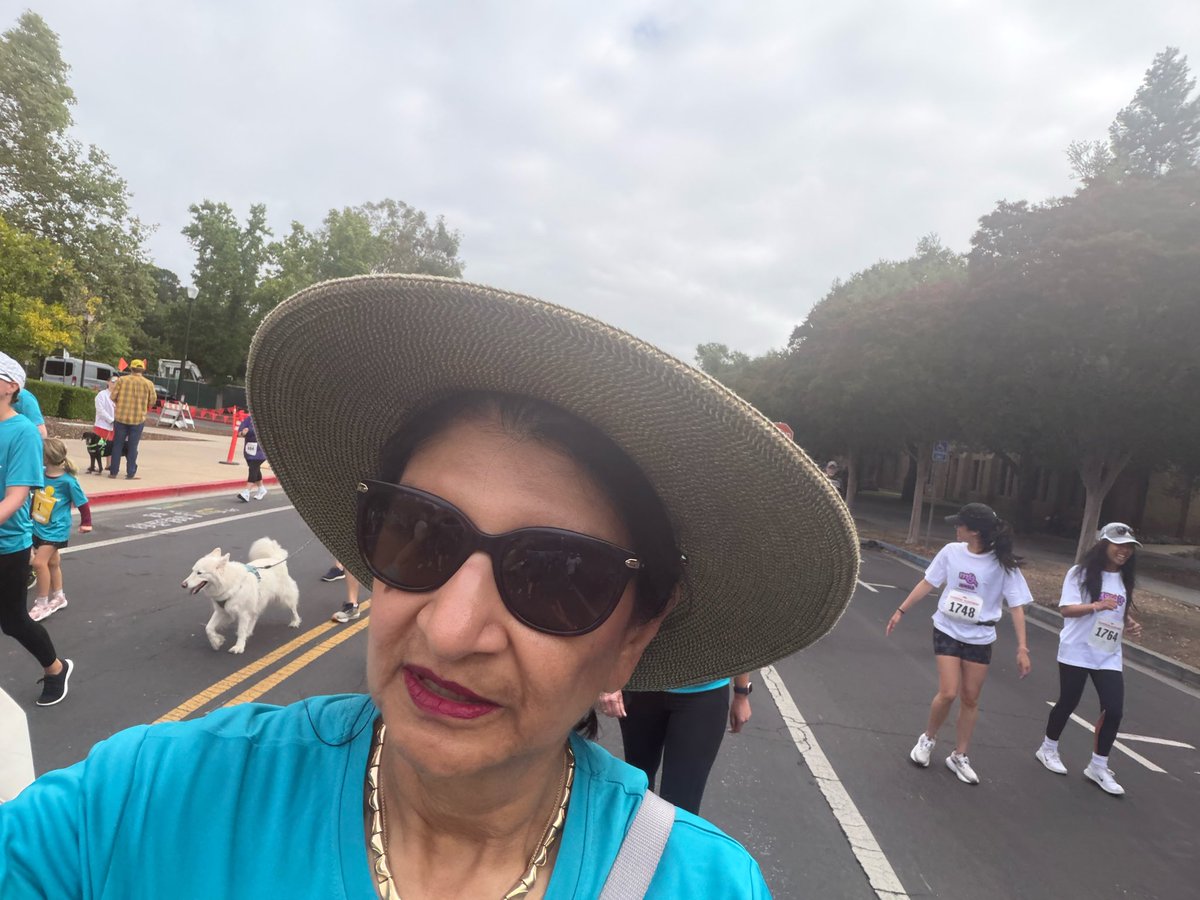 Ritaagarwal6's tweet photo. Happy Father’s Day. Spent the morning waking in the #summerscamper @StanfordChild @LPFCH  first Time. Hopefully not the last @stanfordanes https://t.co/Mn8Raeje1m