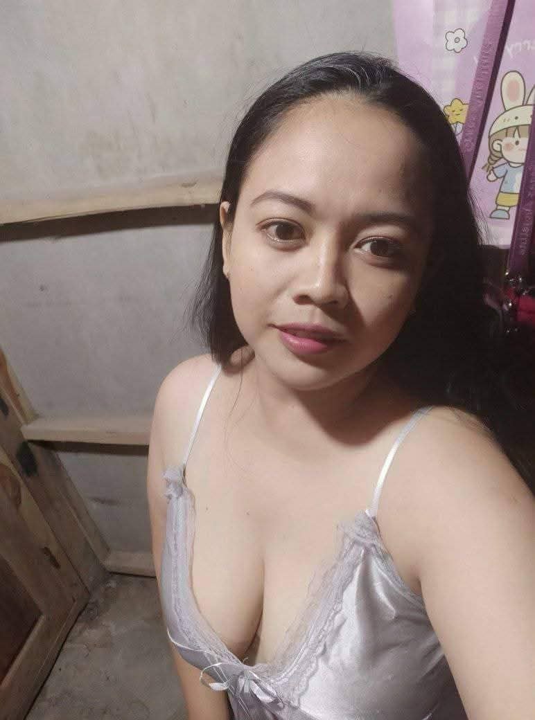 KadoItoyo51942's tweet photo. Met pagi bini orang. Duh  pagi pagi di kirim foto ginian. Apa tida cerah hari senin mu. https://t.co/8PAKa92KMS