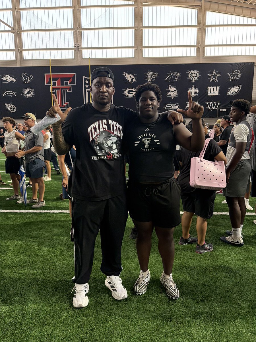 TedriccCal50's tweet photo. After a great talk with @BnanceTTU I am extremely blessed to receive an offer from @TexasTechFB #agtg https://t.co/CQ9yphRRsx