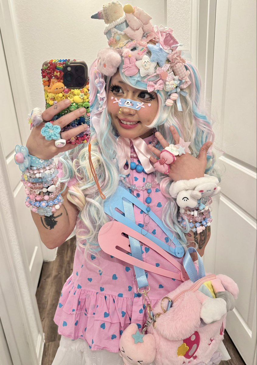🌈 cybr.grl 🌈 tweet media