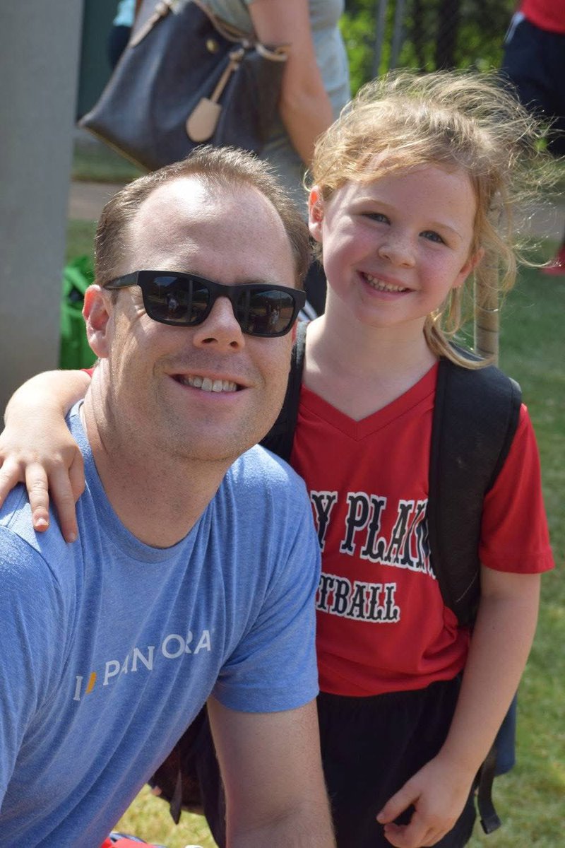 IslaSchweers29's tweet photo. Happy Father’s Day! Thanks for always being in my corner and supporting me in everything. I couldn’t ask for a better dad! #mynumber1fan #dayofdad ❤️ https://t.co/Vgwkqq5wQO