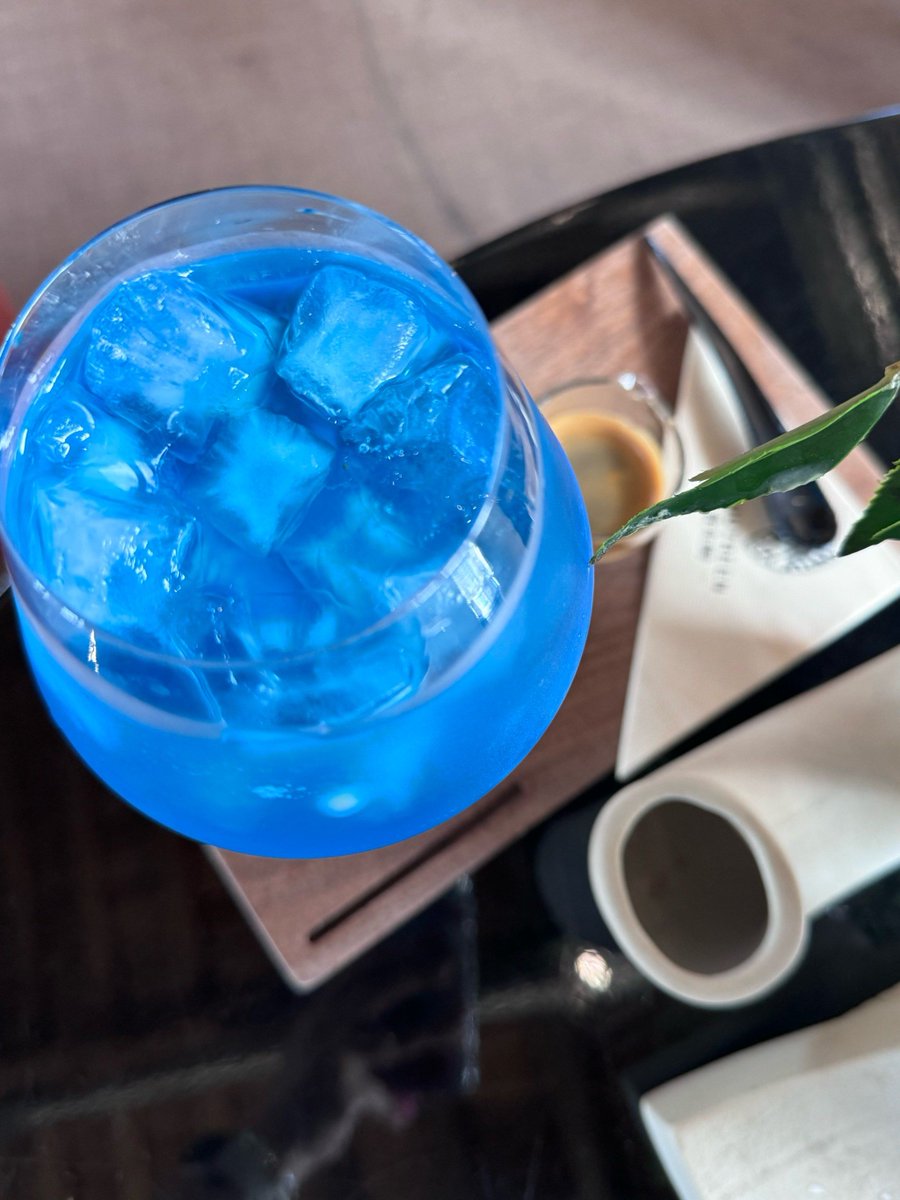 our12project's tweet photo. [Craving a quick refresh Whip up an iced honey lemon mint tea in 5 mins! Steep black tea, add fresh lemon juice, a dash of honey, and muddled mint over ice. Cheers!]， https://t.co/QapJIwo3Oe