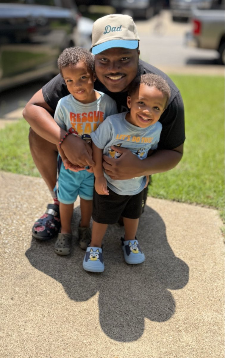 CameronWatson28's tweet photo. 💙💙Happy Father’s Day💙💙 https://t.co/OlossXirYY