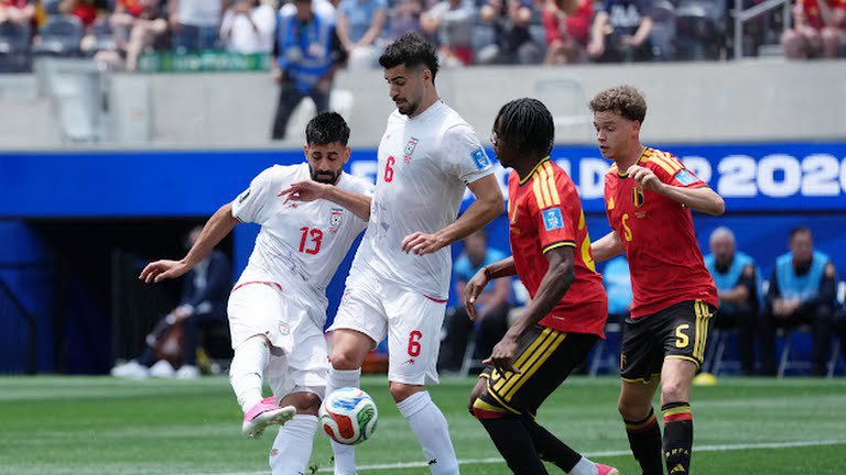 _Joseangel10's tweet photo. Cada vez que pudo, Irán, apostó por los contraataques y las transiciones rápidas. 

Taremi puso el 0-1 en el marcador consiguiendo batir a Courtois, pero la jugada fue revisada por el VAR y el tanto terminó siendo anulado. https://t.co/4gHQ9HlqNW