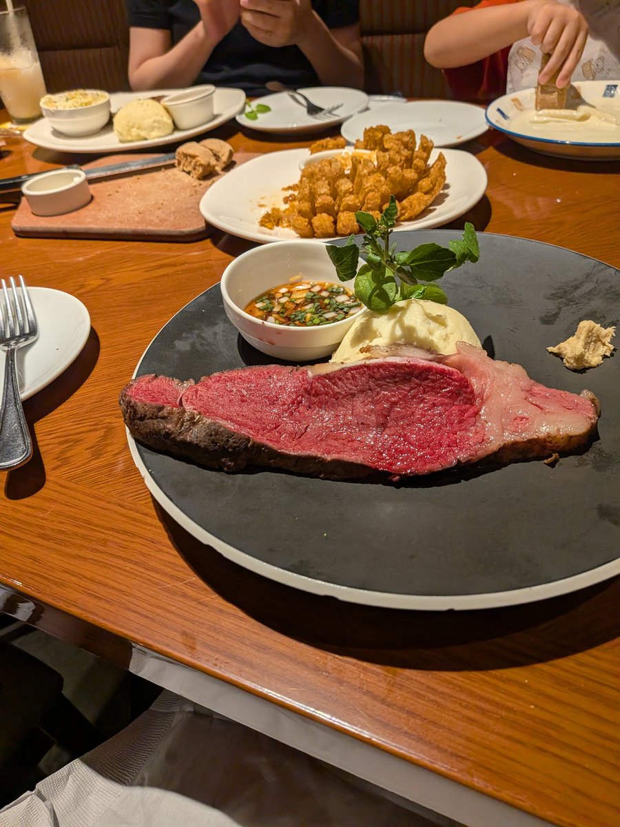 progre_k's tweet photo. #父の日 #Outback https://t.co/sacanYNZcs