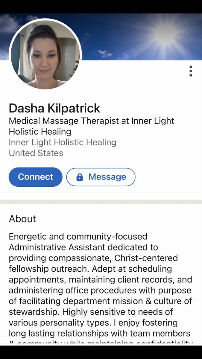 Suzierizzo1's tweet photo. UPDATE! Dasha Kilpatrick has been identified as the woman at HEB who harassed two Muslim women while wearing scrubs.I verified this after receiving it yesterday &amp; shes a medical massage therapist,but working an apparent student permit &amp; this is regular behavior for her.More⬇️ https://t.co/HXoQsNz8vC