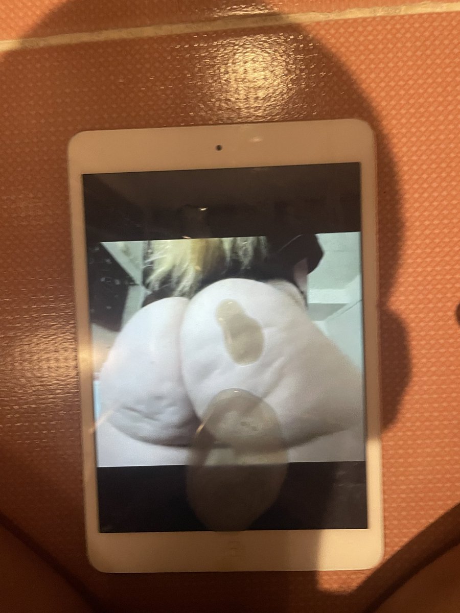 Tributinggooner's tweet photo. Her PHAT ass made me bust a nut for her 

#ass  #cheeks #cum #tribute #cumtribute #twerk https://t.co/FBfskT3jOE