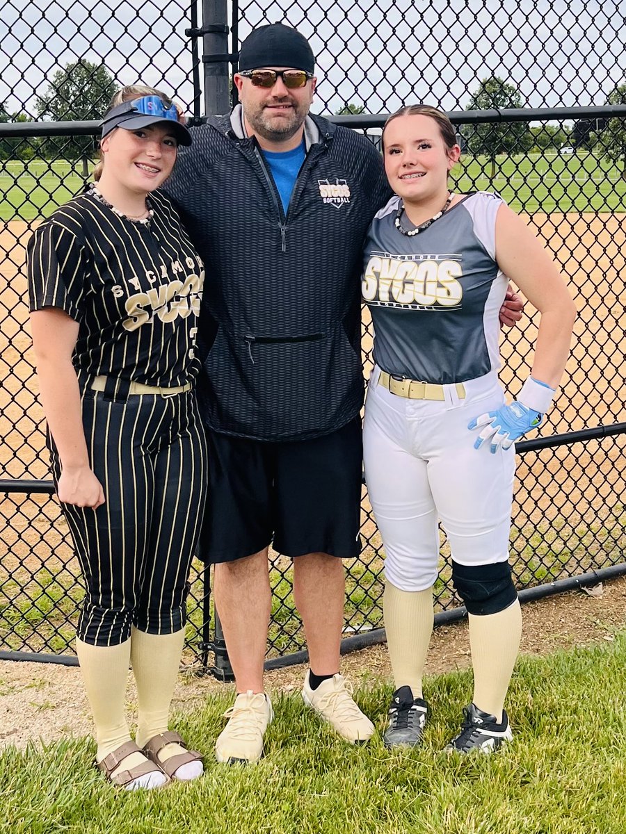 EstellePittard's tweet photo. Happy Father’s Day! I had a great weekend in the ⭕️ with 9 more K’s and zero ERA. Batted .500 too woohoo! https://t.co/tXptuw05vZ