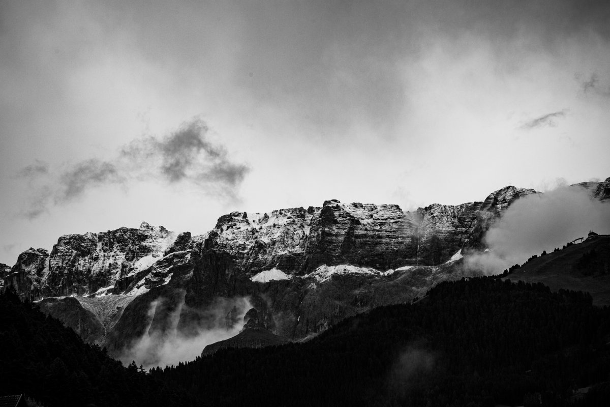 Alsim71's tweet photo. Le Dolomiti
#dolomiti #instagood #alessandrogaziano #pictastravel #pictaslandscape #travel #italia #visioni #montagna #landscape #traveldiaries #unesco #snap_community #nature #photooftheday #Italy  #snap_mountains #natgeo #photography #dolomitesvalgardena #mountainlifedolomiti https://t.co/S8GfYVKMv7