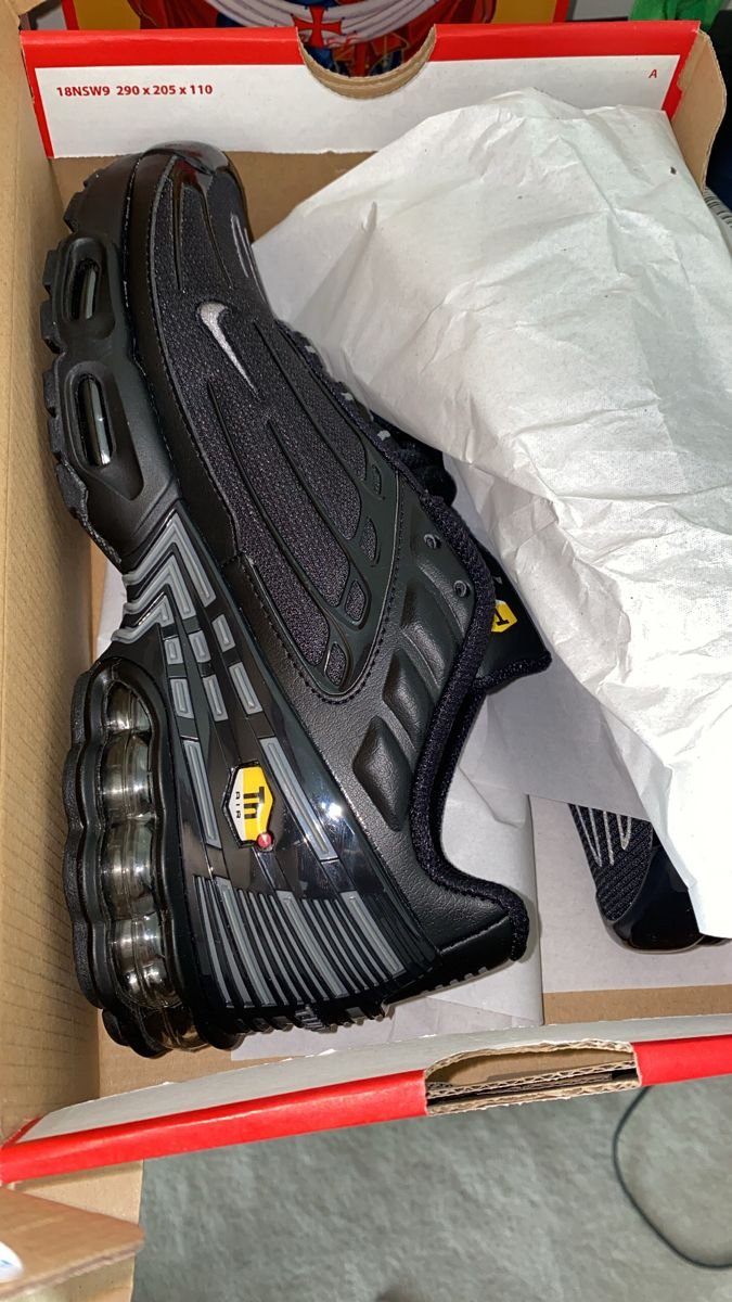 12foots's tweet photo. Nike Air max plus 3 

👟 Sizes: 40–45
🎨 Available in Multiple Colors
💰 Price: ₦20,000

✅ Available for pickup and nationwide delivery
📍 Location: Oshodi, Lagos

📲 WhatsApp: +234 701 038 6812
📸 Instagram: @12foots.ng
🐦 X (Twitter): @12foots https://t.co/YHoOsehm67