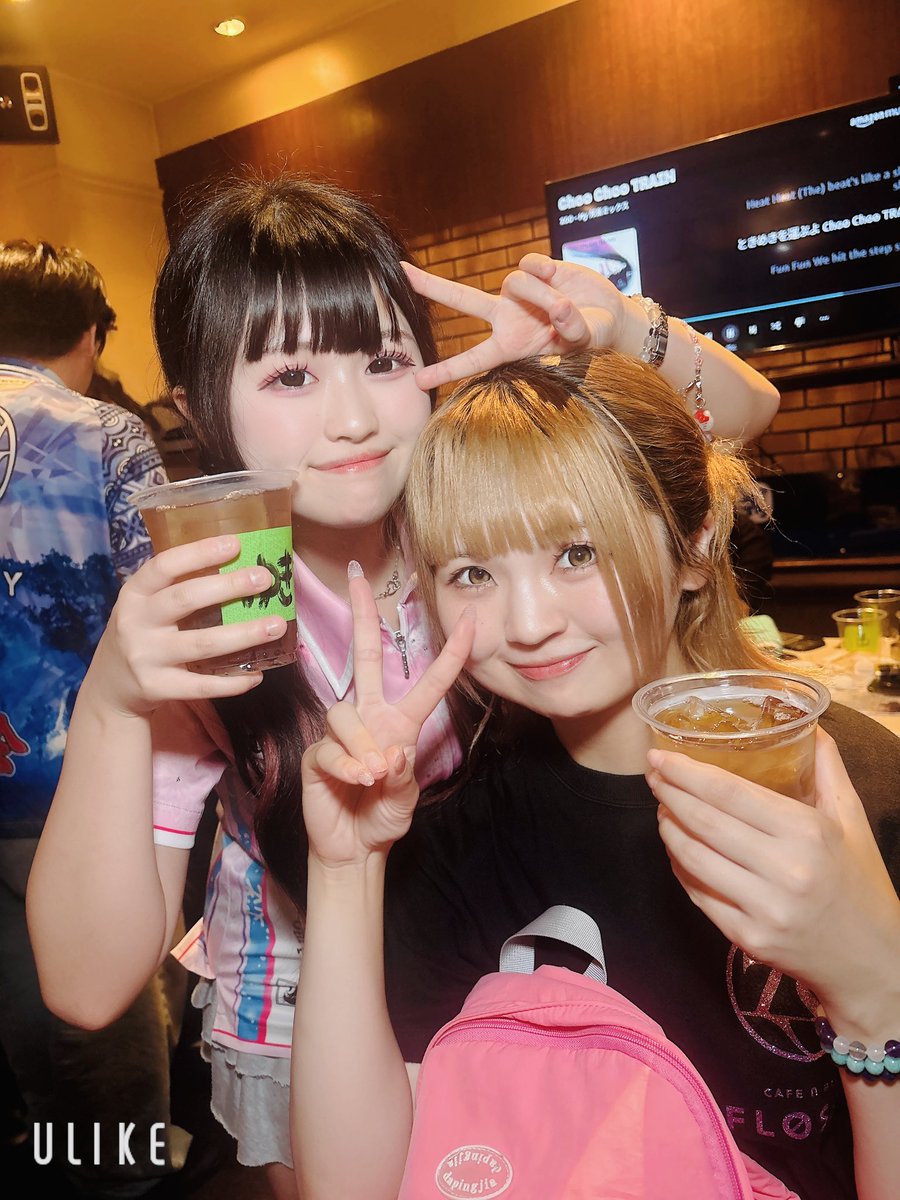 guestr__m's tweet photo. sistersさんで文山雪華プロと森島彩乃プロのハウストーナメント！
初めて彩乃ちゃんとお話出来てダーツプロで初めて緊張した！いや、緊張でまともに会話出来なかったな(笑)また関東行きます！
ひょっこりあんちゃんも来たよ https://t.co/JfEelzZvcc