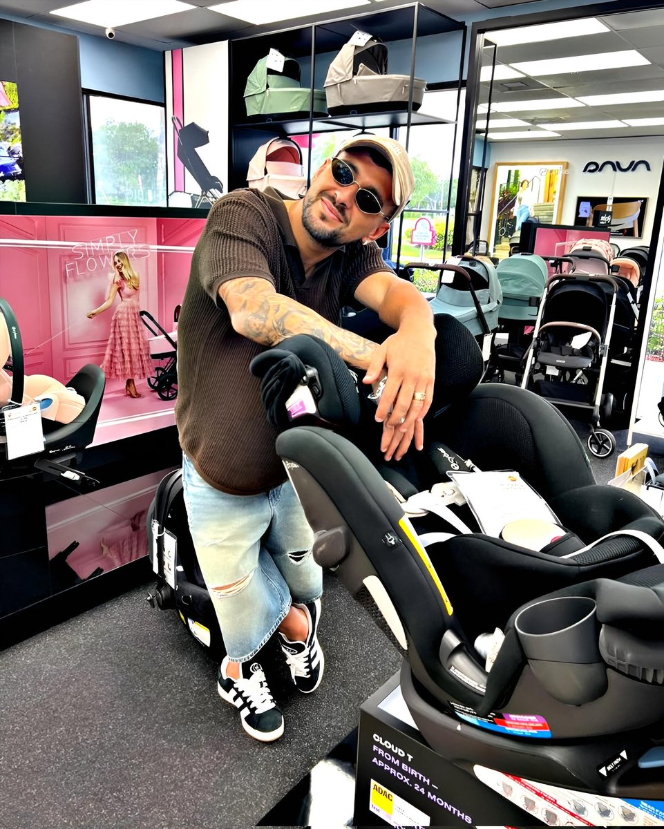 gzisrasol's tweet photo. ، ،    𝐌𝐄𝐌𝐎𝐑𝐈𝐄𝐒   ﹐ 𝗪𝗜𝗧𝗛   -   𝙷𝙸𝙼
      .��� ݁ ˖   ℳ𝒚’   𝗦𝗔𝗙𝗘𝗦𝗧   𝙿𝙻𝙰𝙲𝙴   ⸝⸝ 
   𓄲    𝒞𝒉𝒍𝒐𝒆  𝒜.  ᥆ᥒ  ﹕ 𝓛𝒖𝒄𝒌𝒚  𝐢𝐧  𝙻𝙾𝚅𝙴   ───

finishing up the shopping for our little Levi. Everything is better by your side, my love! 🤍 https://t.co/apn0K4DtCF