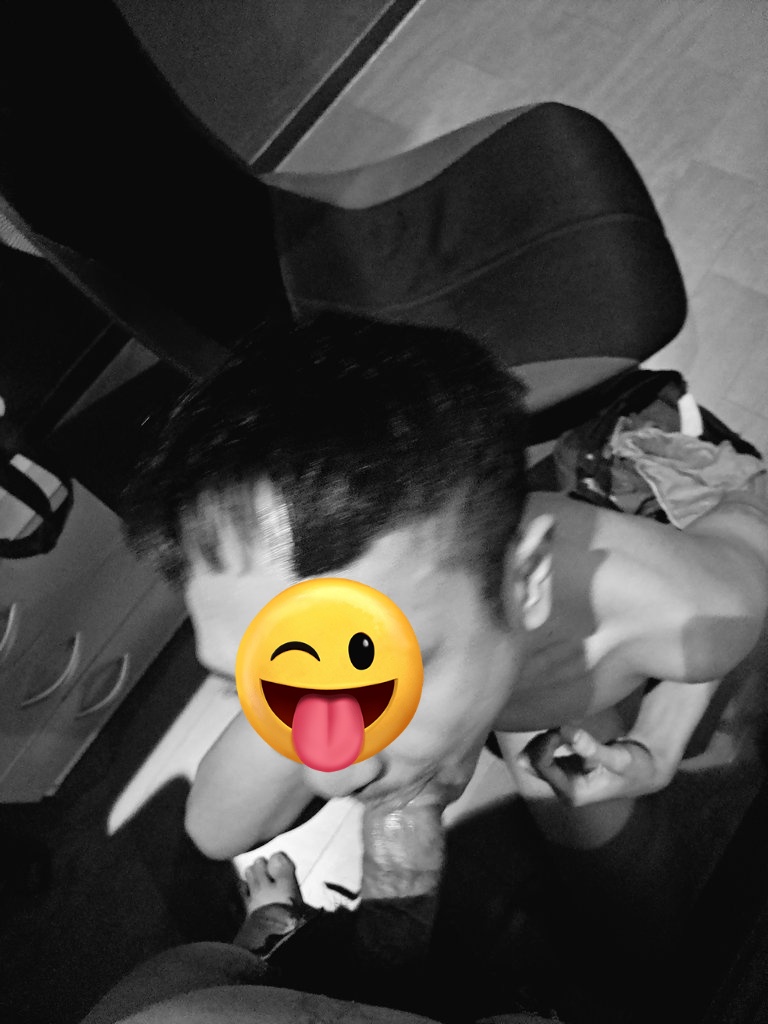werjxavier's tweet photo. Malam malam dapat permen . Gimana sih rasanya permen bagi botty #gaymalang https://t.co/zJ2EZ9JHxF