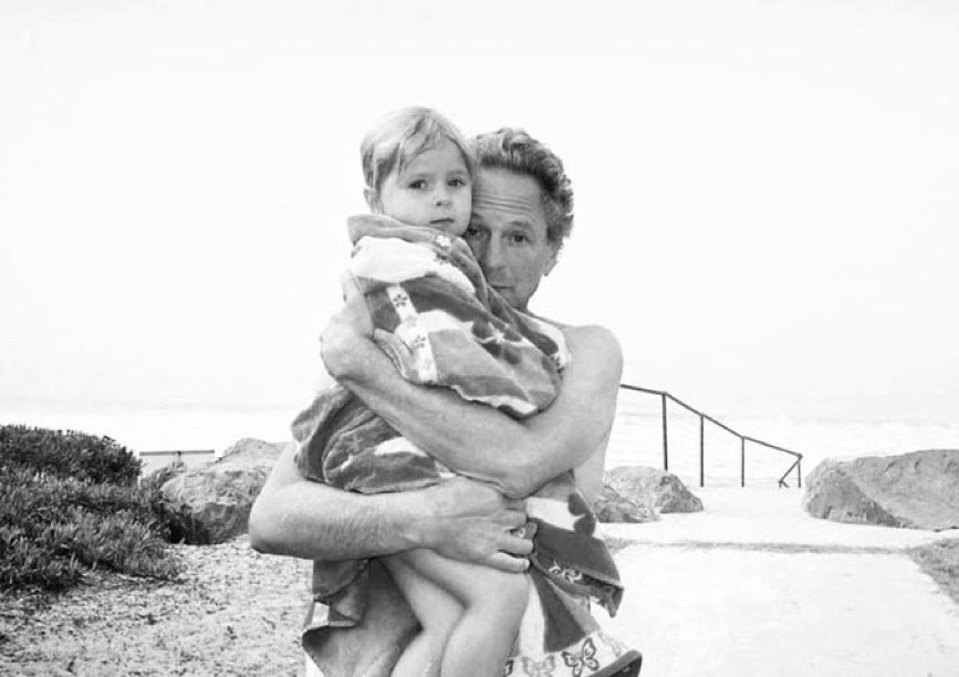 savemeaplacee's tweet photo. happy daddy’s day 💙 https://t.co/NwPZ4YMXL3