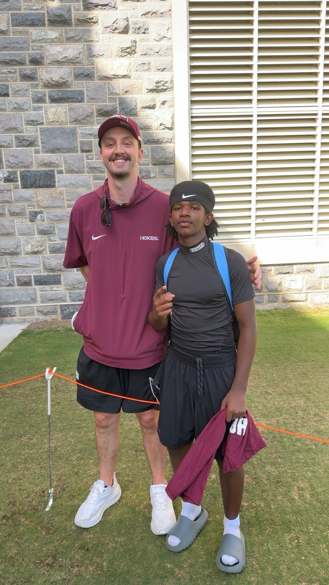 AmareDiene's tweet photo. Had a great time at the Virginia Tech prospect camp with @1xAman .Was able to adapt to new competition and learn from the coaches. The goal is to get better everyday! @carljfred @VTRecruiting26 @WillVapreps @Coach_Dbell @_CoachHSmith @CoachFeltPVO https://t.co/5y8E7yK6DX