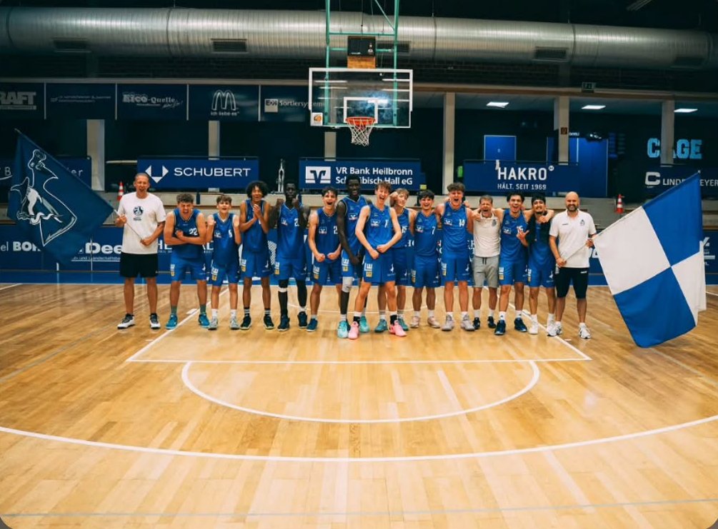 PredragLukic86's tweet photo. WE DID IT! 🏆 NBBL-Quali ✅
​Unfassbar stolz auf diese Truppe. Was für eine Reise, was für ein riesiges Kämpferherz! Proud of you guys! ❤️🏀 Underdog spirit!!! 
​#NBBL #Qualifikation #Basketball #NextGen https://t.co/nEZuWtnTDX