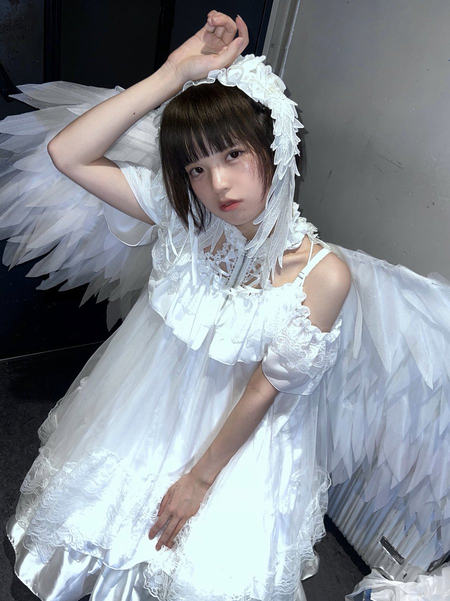 kozue_BRGH's tweet photo. 本日21歳になりました🤜🤛
大好きなみんな、死なば諸共でいてね https://t.co/9mtHvBuovO