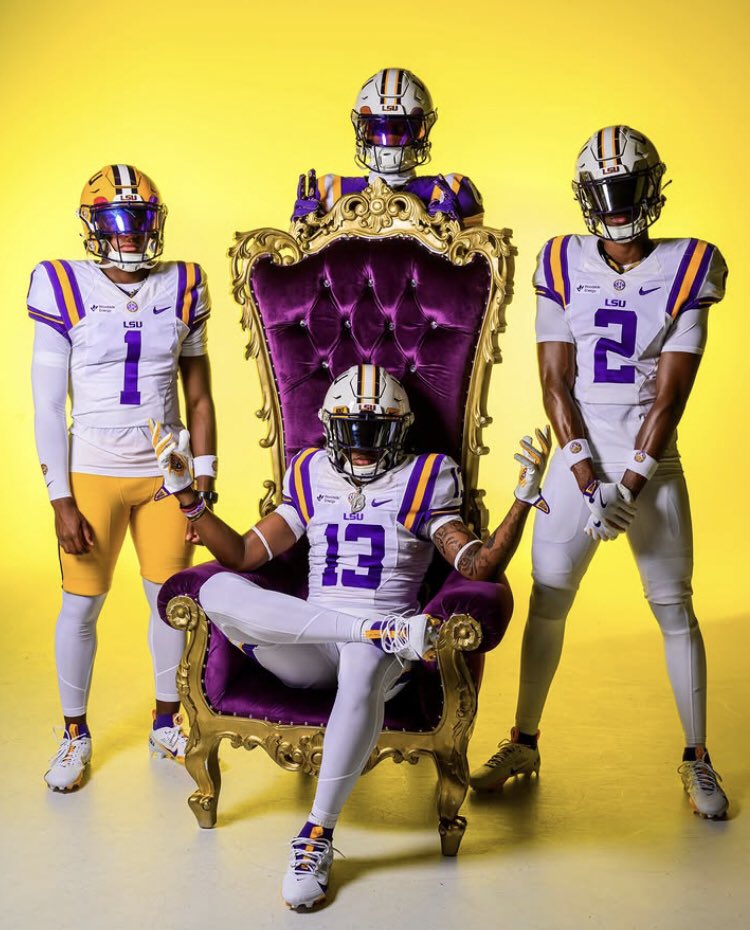 Jayxce's tweet photo. New Era LSU 🐯

@PeytonHouston8
@AhmadHudson9
@BrayGotHands 
@GaryBurney https://t.co/Eg2dM0nywP