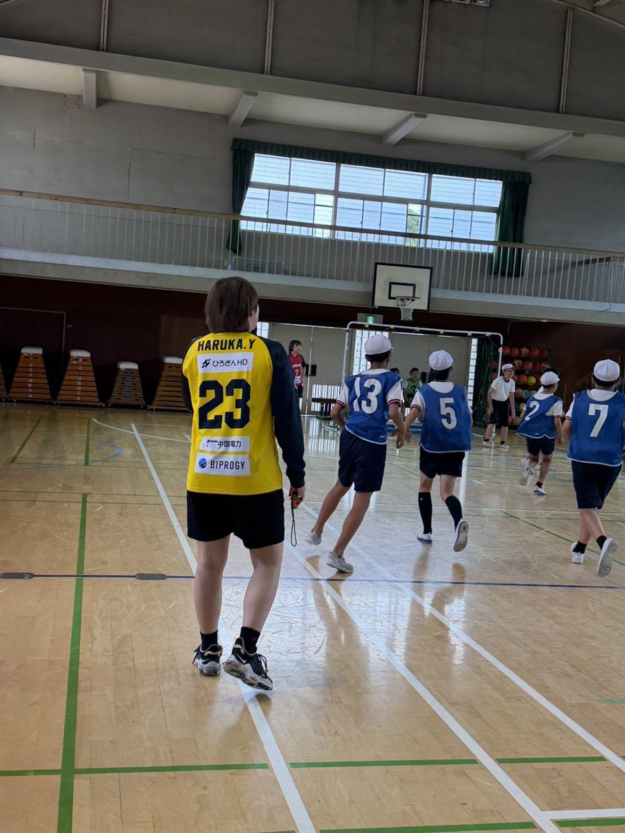 maplereds's tweet photo. Doスポーツ　ハンドボール授業

本日、大河小学校でDoスポーツのハンドボール授業を行いました🤾
大河小学校の皆さん、ありがとうございました！

#メイプル広島
#リーグH #ハンドボール
#トップス広島
#Doスポーツ https://t.co/uLiBwxExcA