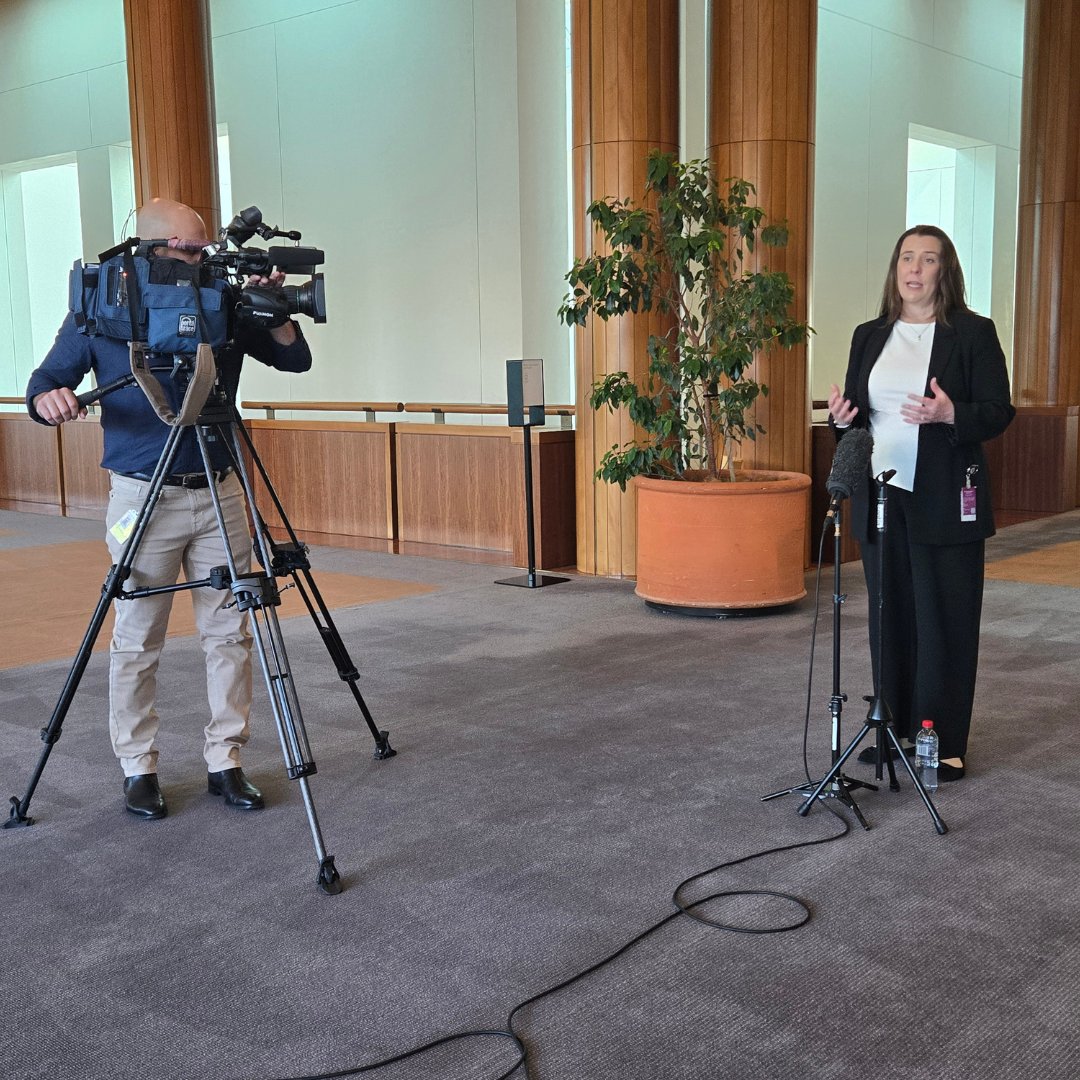 ama_media's tweet photo. Ambulance ramping is worsening, and patients are paying the price. Today, we launched our Ambulance Ramping Report Card, which shows ambulance callouts at record highs, with more than 2.4 million people arriving at EDs by ambulance, and ramping delays rising across the country. https://t.co/IwTS06G2VL