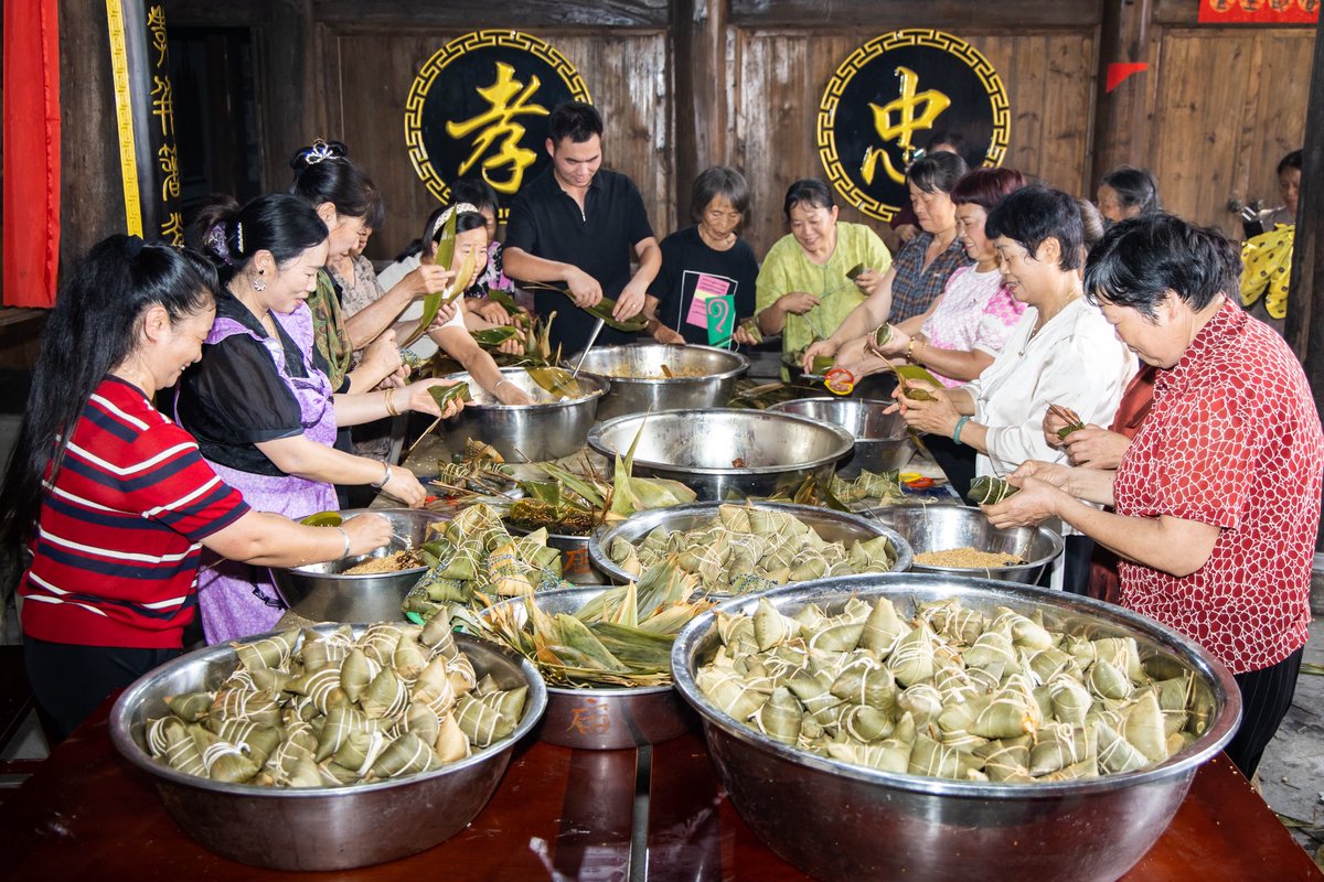 HyShangyang's tweet photo. A variety of cultural activities brought festive cheer to villages, enriching local traditions and enhancing residents’ sense of belonging. https://t.co/raS33Kdp4G