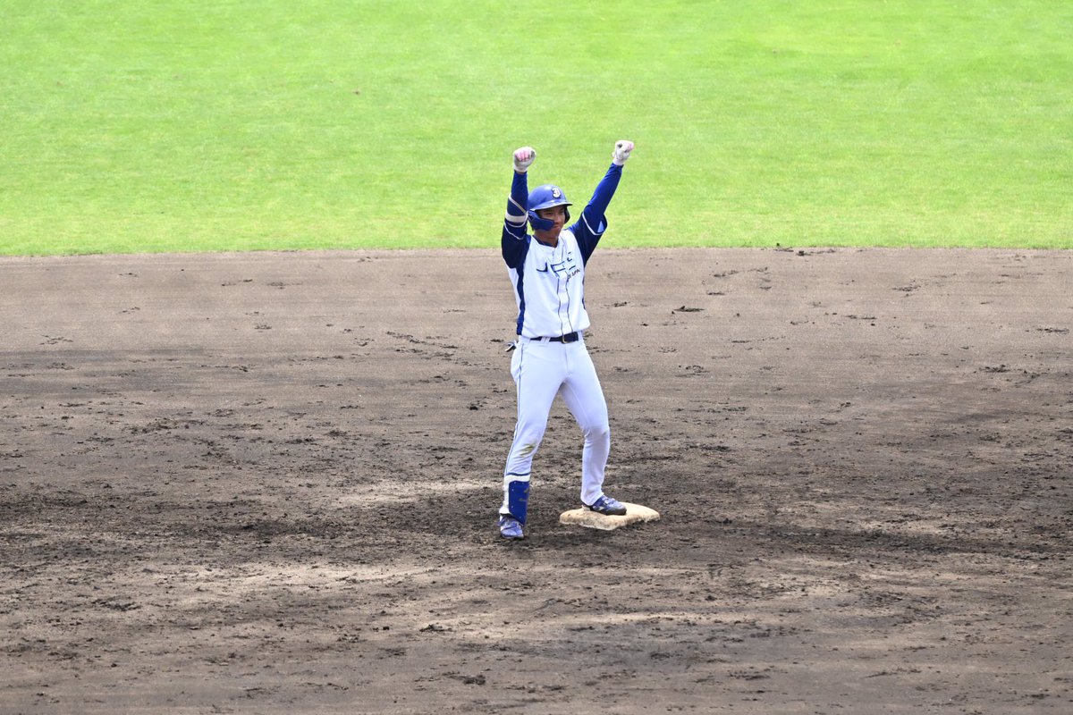 superuchuupower's tweet photo. 都市対抗南関東二次予選、第一試合(第二代表2回戦)終了。
JFE東日本 13x-2 オールフロンティア(7回コールド)でした。
JFE東日本は17安打で圧勝でした。
オールフロンティアは残念ながら予選敗退… https://t.co/kGDo3X6SDL