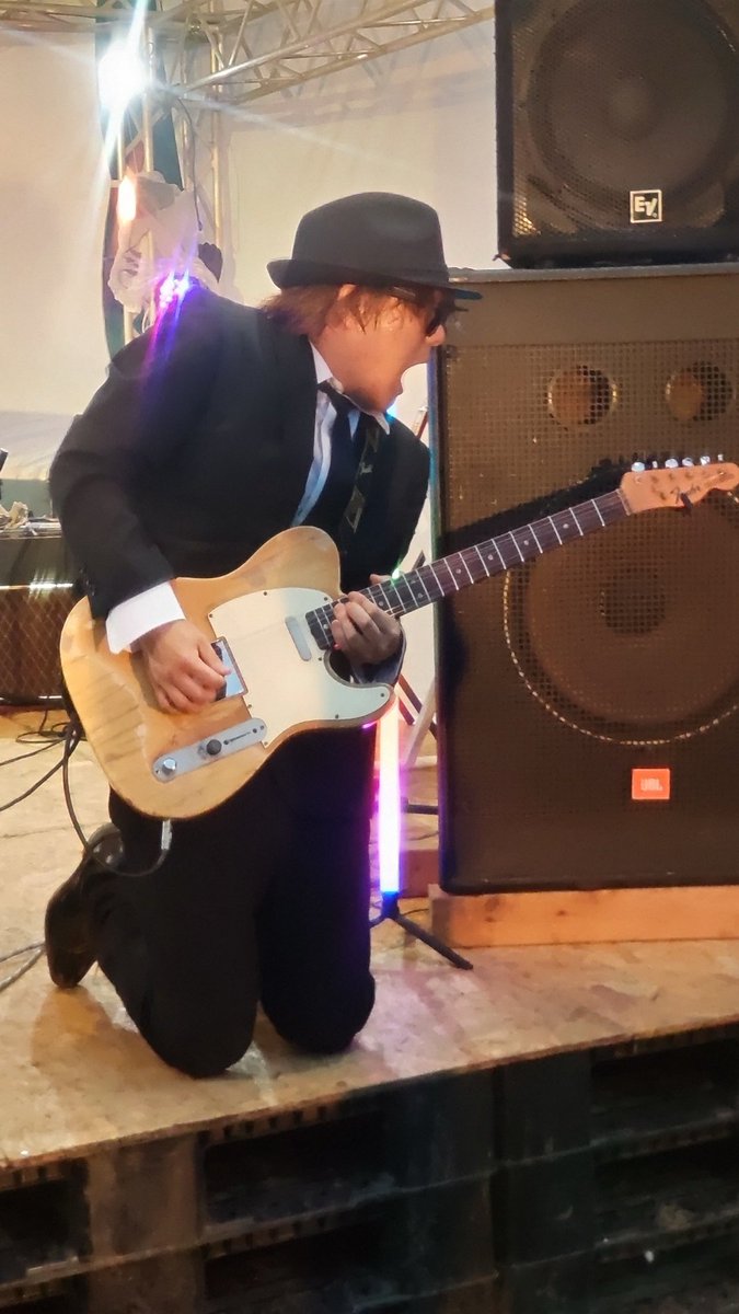 thefreeman_bb's tweet photo. ⛰️昨日⛰️
丹沢ロックフェスティバル
ご来場のお客様へ愛してるぜー‼️

久しぶりのライブ、足元の悪い中皆んな来てくれてありがとなー‼️

今年のライブはまだ未定だけど、またどっかでロックやるから、そん時また会おうぜ💃 https://t.co/DOTTZillpl