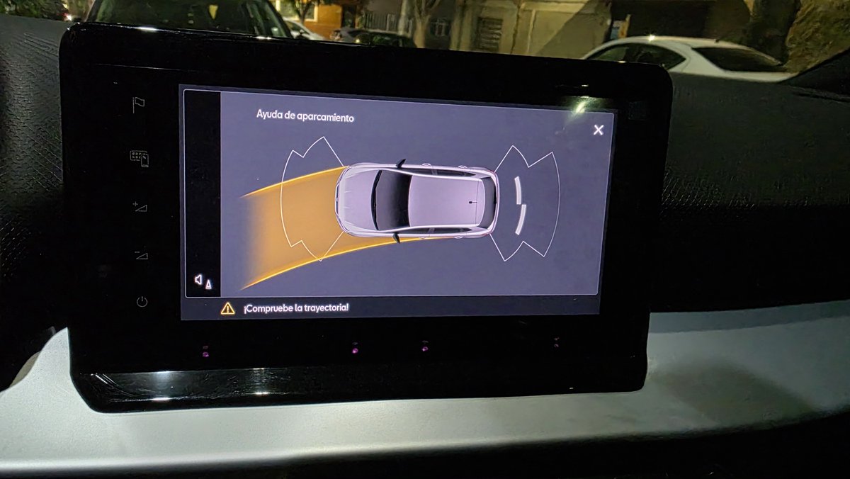 Kevs_bc's tweet photo. Estos sensores del Tony solo me han hecho un mal! 

Cada que manejo un carro normal estoy esperando a que empiecen a sonar mis sensores y pues no JAJAJAJA https://t.co/cLCW0aWKLv