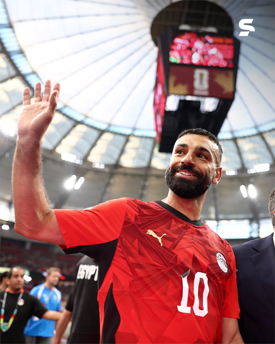 sportv's tweet photo. UMA VITÓRIA PARA A HISTÓRIA! 🇪🇬✨

O Egito escreveu um capítulo especial no Mundial ao conquistar sua primeira vitória na história da competição. Um resultado que ficará marcado para sempre na trajetória dos Faraós e de toda uma geração de torcedores que esperava por esse momento. ❤️⚽

Contém texto alternativo.

#CopaNaGlobo #ViveNaGente #Egito #Mundial #FutebolInternacional