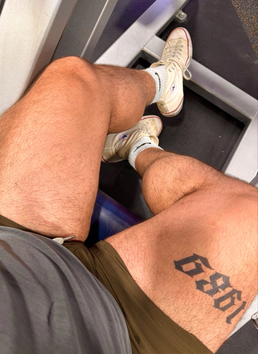 rmntz12's tweet photo. Leg day https://t.co/15g6OD12fn