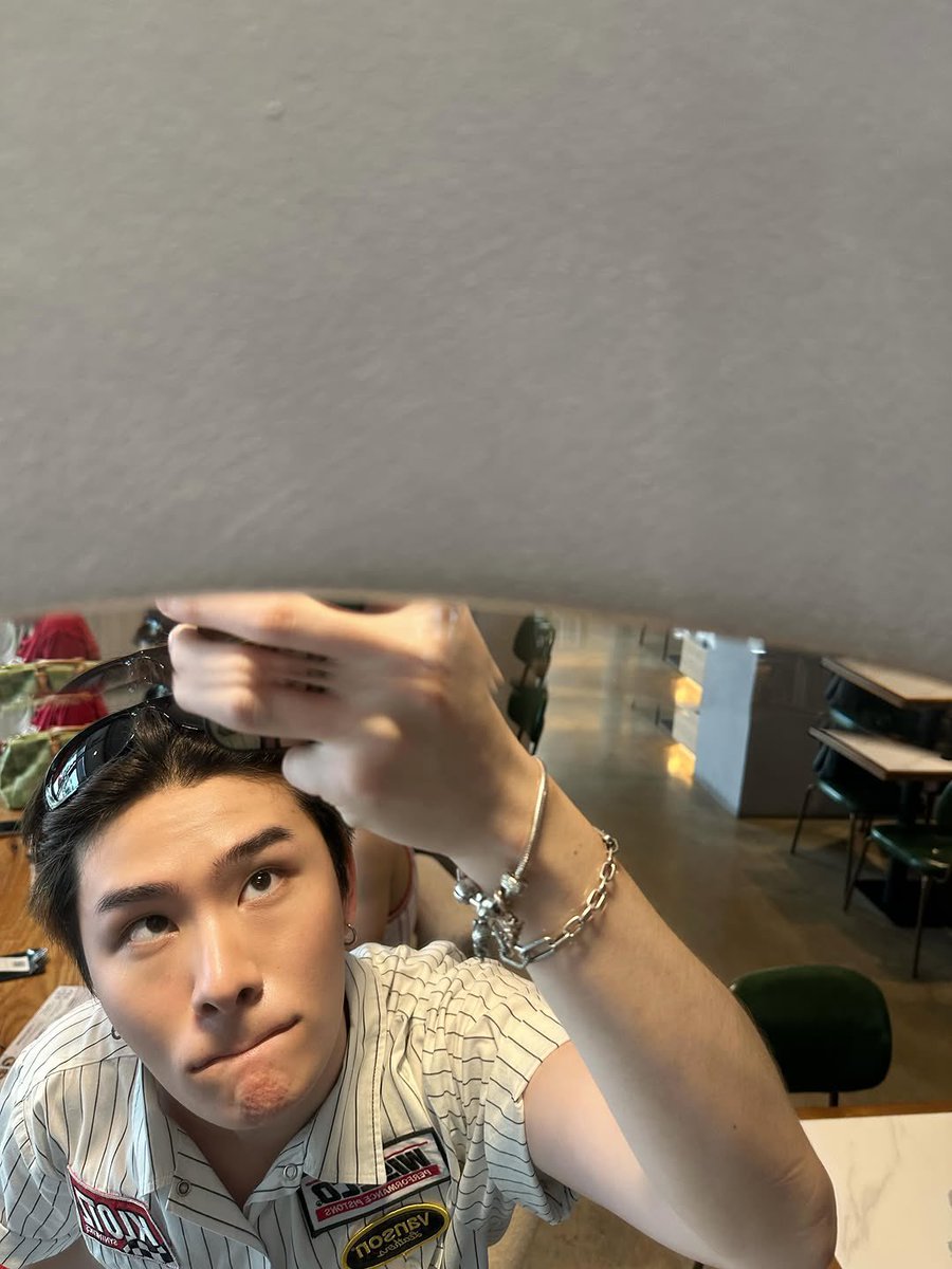 ThaiChayanon_th's tweet photo. ღ𓏧 #igTHAItoday 🗂️

thai.busofficial IG Post Update 
— (22.06.2026)

Take a rest.

🔗: https://t.co/1n8qAd8ZKJ

ฝากทุกคนเข้าไปกด like , comment (เชิงบวก⭐️) ใน IG : thai.busofficial กันนะคะ

#THAIchayanon
#BUSbecauseofyouishine https://t.co/dL3j1LYfzZ