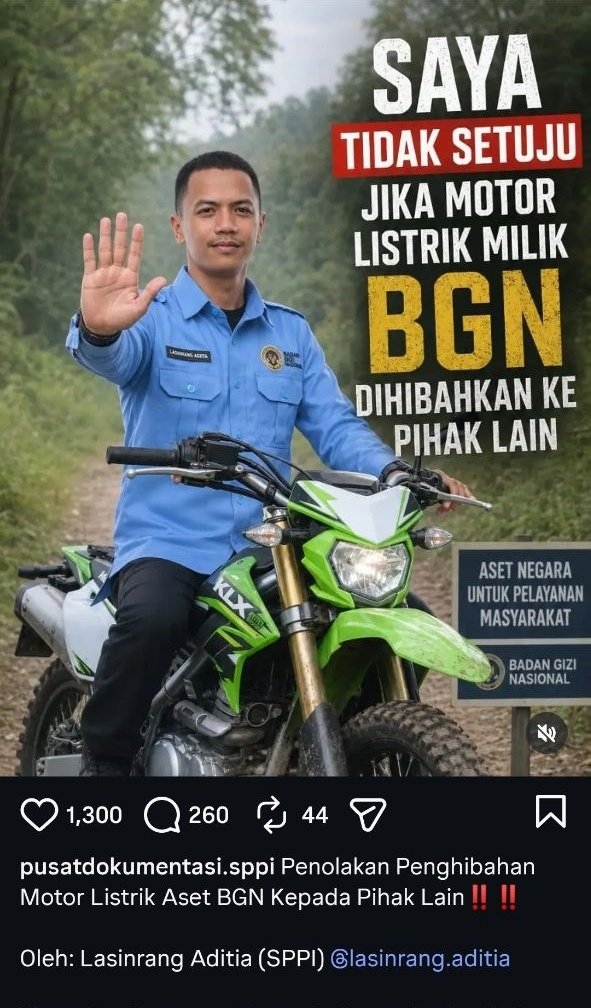 PartaiSocmed's tweet photo. Ada wacana motor listrik bagi Kepala SPPG yg pengadaannya dibuat2 untuk korupsinya Dadan dkk itu dialihkan peruntukannya kepada guru saja, terutama guru di daerah pedesaan dan 3T. Namun wacana tersebut langsung dapat perlawanan dari para Kepala SPPG. 
Enaknya diapain nih bocah? https://t.co/q8VZwlxMZR