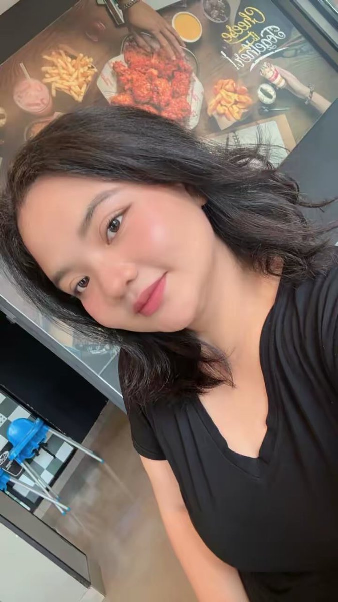 jigeeuum's tweet photo. Emang cantik ya gue 🤥 https://t.co/MPo3KbG7F2