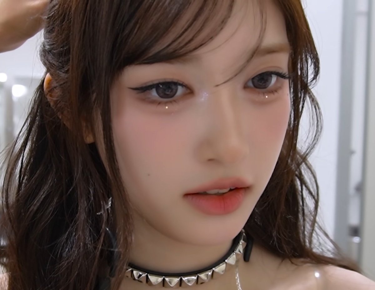 leeseo_ive_tai's tweet photo. 美人さんなんですイソさん https://t.co/E2nX3a7lKX